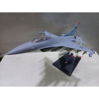 Mô hình Máy báy F-16. 1:48-ABS