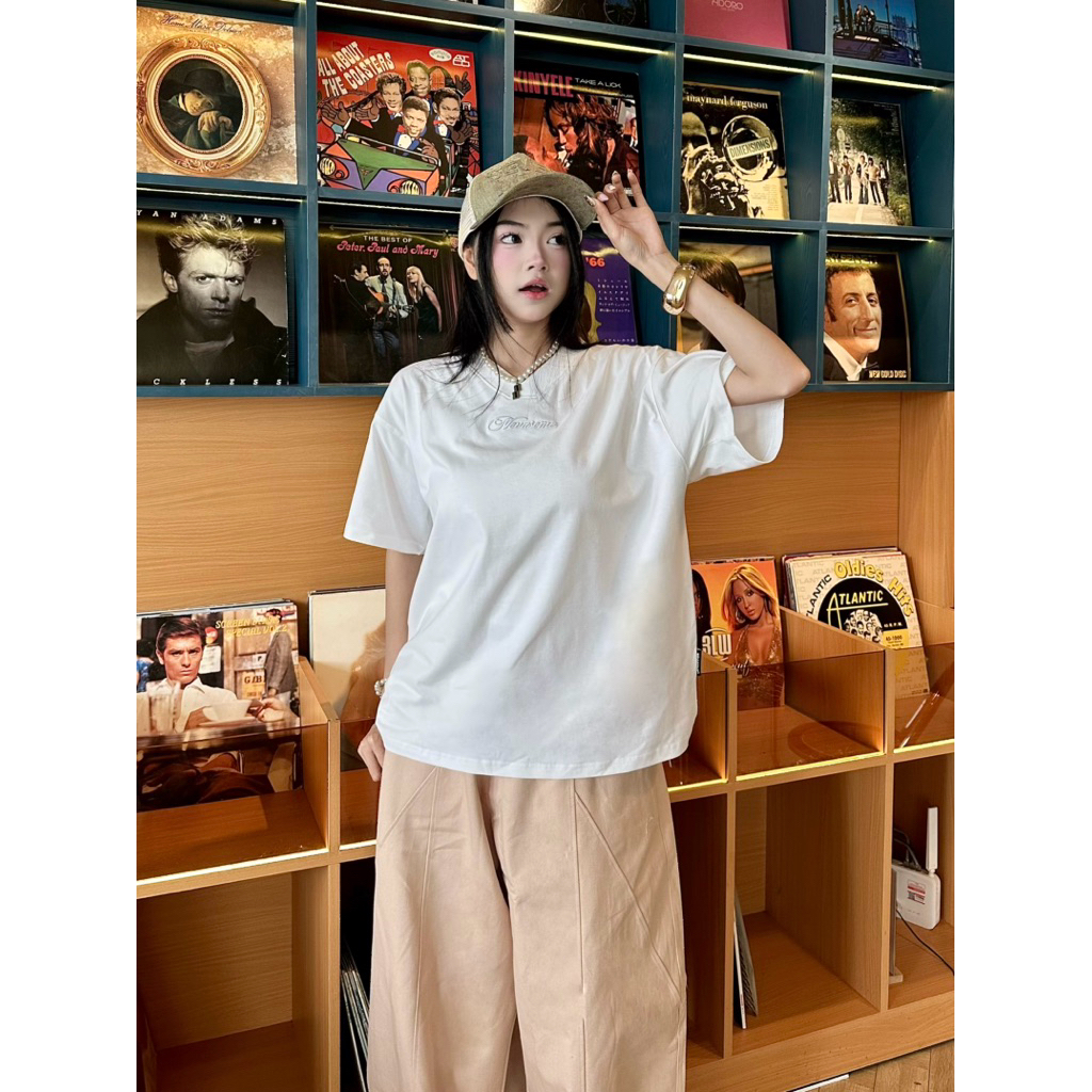 Áo Thun Boxy Cổ V-Neck Valley Nevasome Thêu Nổi Cotton 250gsm Local Brand Tay Lỡ Form Boxy Rộng Nam Nữ | BigBuy360 - bigbuy360.vn