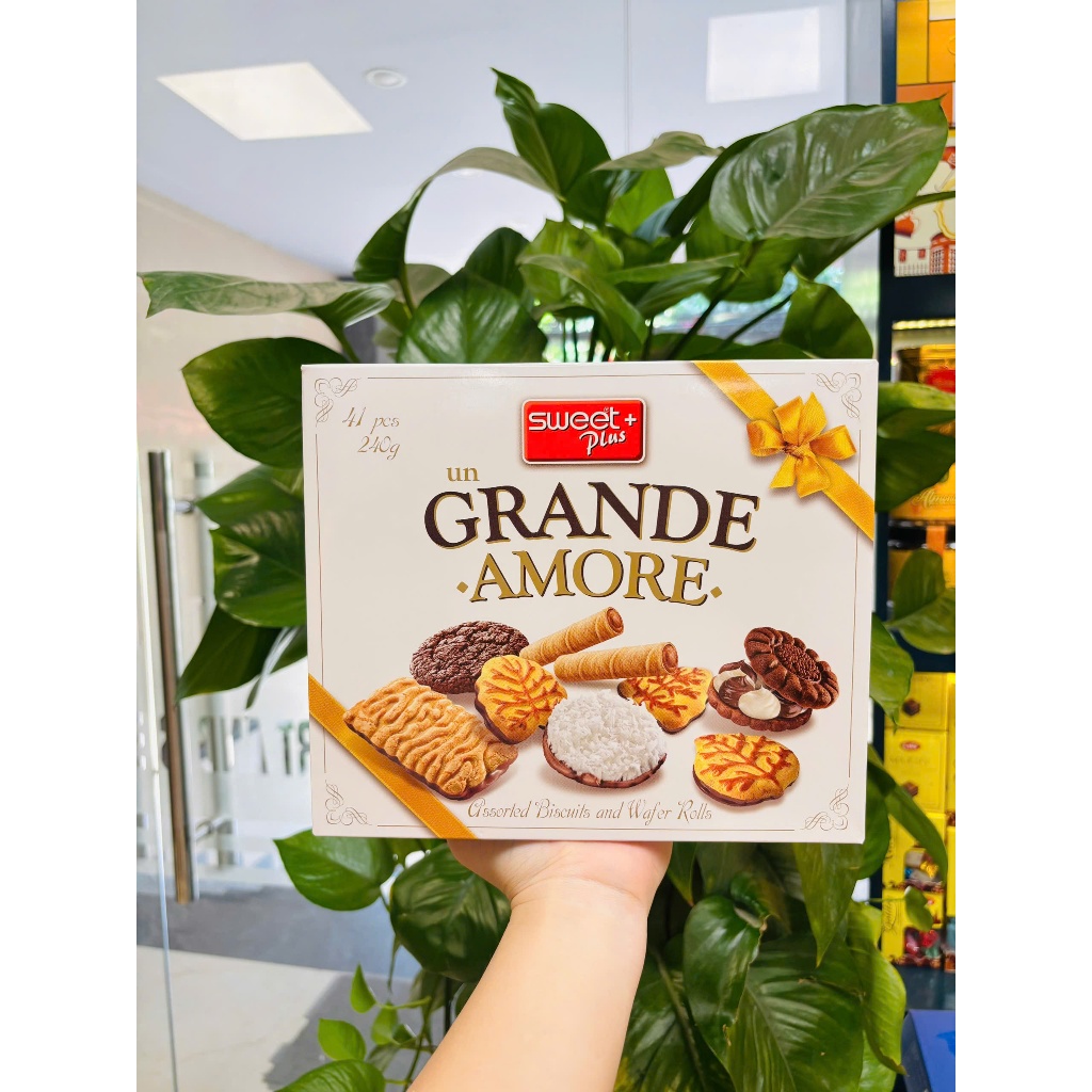 [Ungrande Amore] Bánh quy và bánh quế hỗn hợp hiệu Ungrande Amore 240g nhập khẩu từ Bulgaria