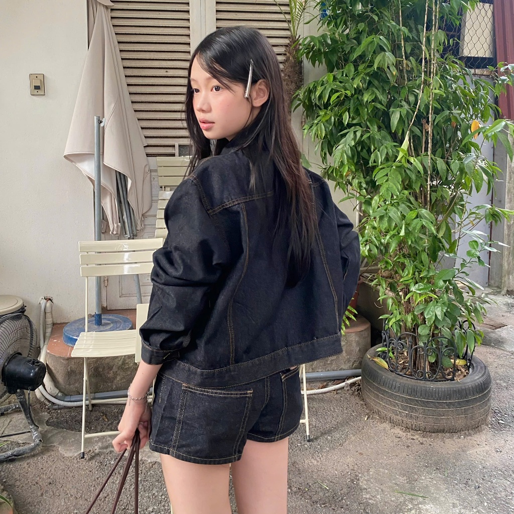 Calem.Club - Quần giả váy Urban Chic Mini Skort dáng ngắn cạp trễ chất jean dày dặn form chữ A tôn dáng | BigBuy360 - bigbuy360.vn