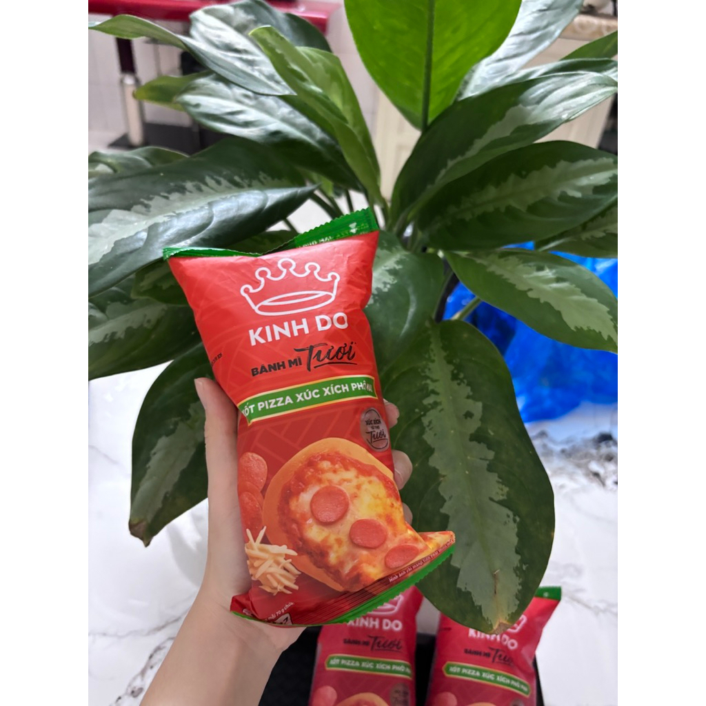 Bánh mì Kinh Đô Tươi - Pizza Xúc Xích