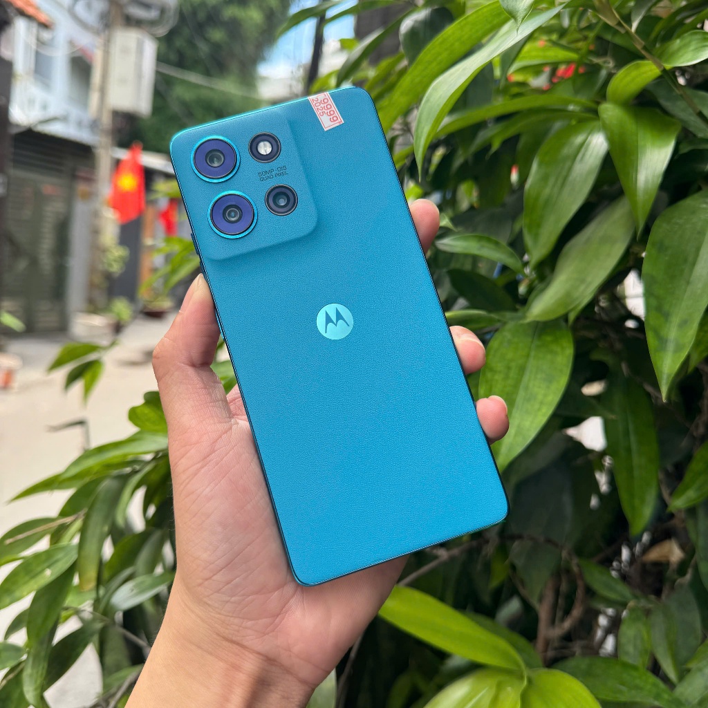 Điện thoại Motorola G75 5G - Ram 8/128GB - Pin 5000 - Thiết kế sang trọng, hiệu năng mạnh mẽ