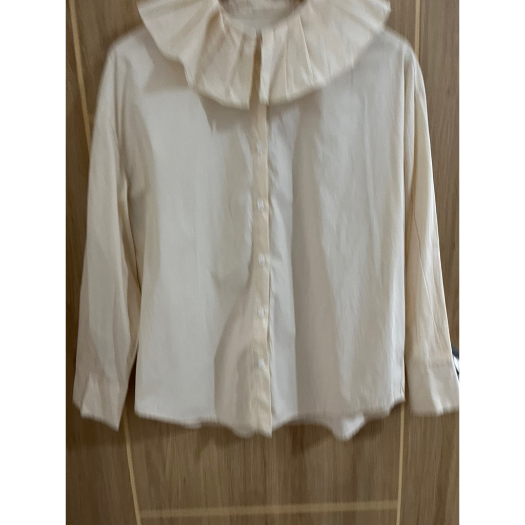 Áo sơ mi Korea cổ cách điệu màu be