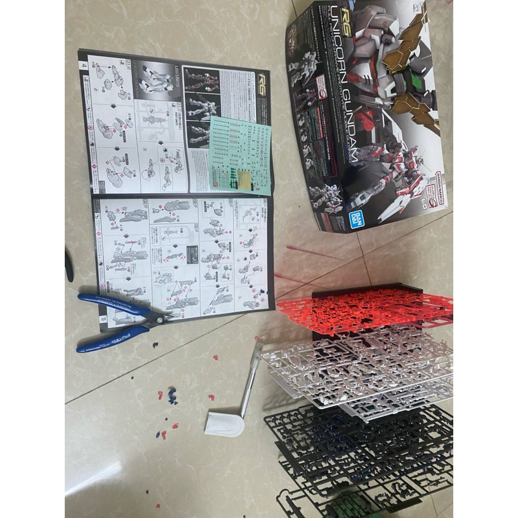 mô hình lắp ráp rx-0 unicorn gundam full psycho frame (đã ráp)