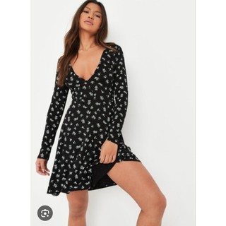 Đầm hoa xoè tay dài f2.1 VNXK( Tag 14.5$)
