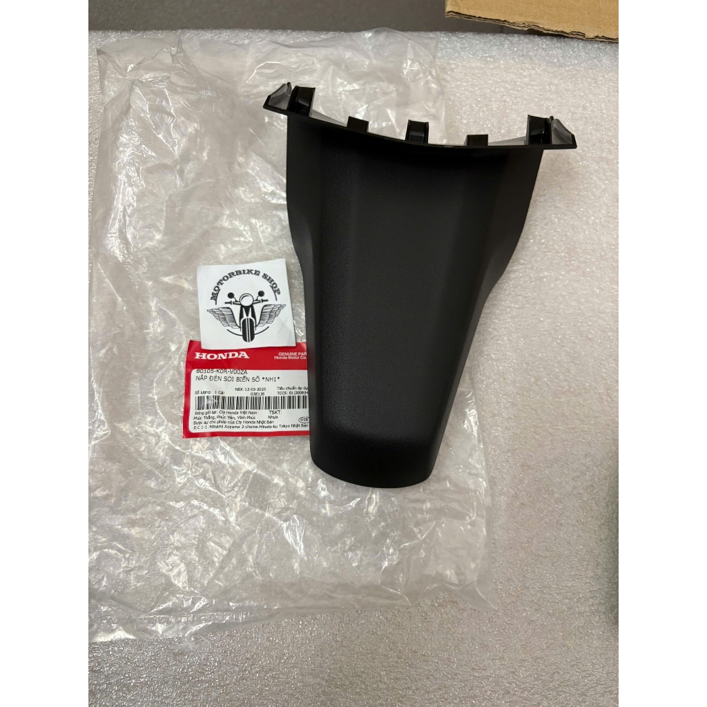 nắp chụp đèn soi biển số SH 125/150/160, Cóc chụp dè sau biển số SH 2020-2025 SH 350 i chính hãng 80