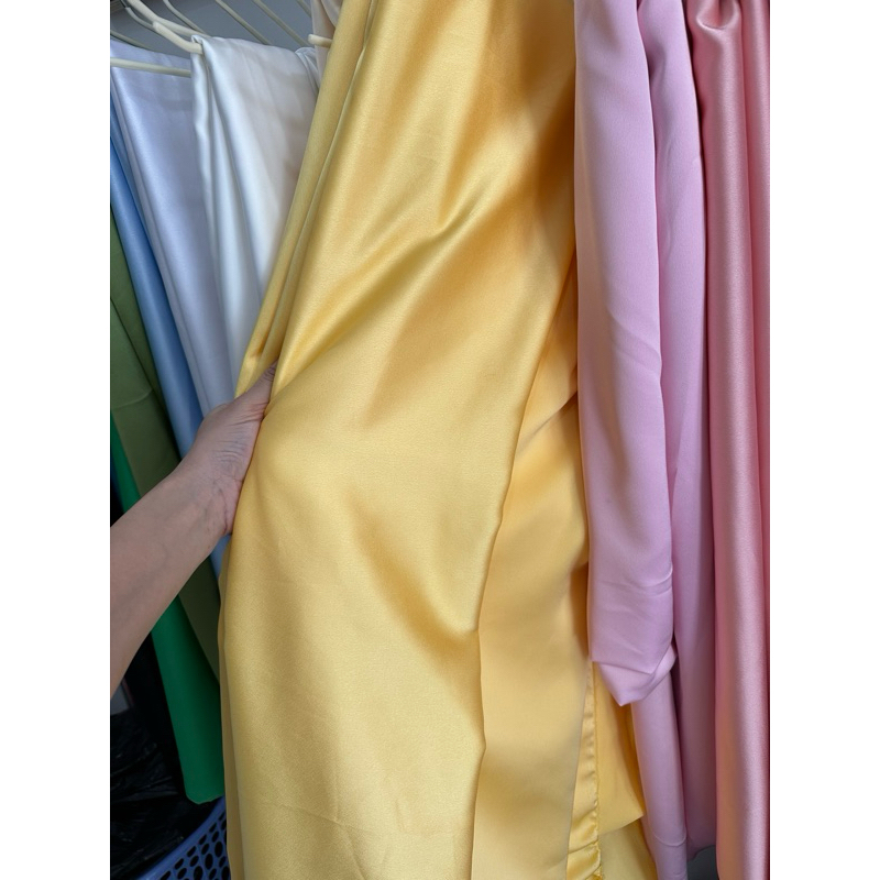 Vải lụa cát, lụa satin màu vàng (vàng tươi, vàng cúc) khổ 1m6
