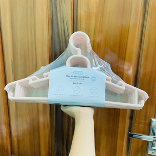 Móc áo đầm vuông Inochi - Hara 180( set 10 chiếc) màu Trắng/Ghi/Hồng/Xanh