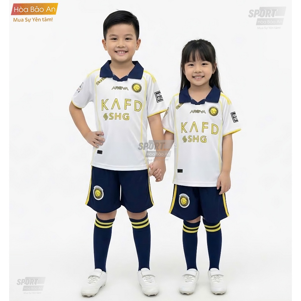 Bộ Quần Áo Bóng Đá Trẻ Em Al Nassr Trắng Xanh 2025/26 – In Ronaldo 7 Sau Lưng, Vải mè kim Cao Cấp