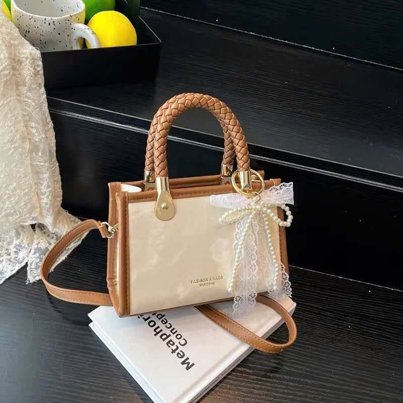 [QCCC] Túi Xách Nữ Đeo Chéo, Đeo Vai Thời Trang Cao Cấp Tặng Kèm Charm A1111
