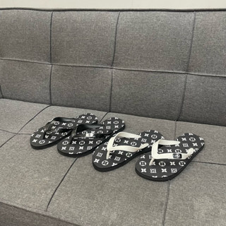  Dép Tông Nam Xỏ Ngón Hoạ Tiết Bông Đế Cao Su Cứng Chống Trơn Trượt 