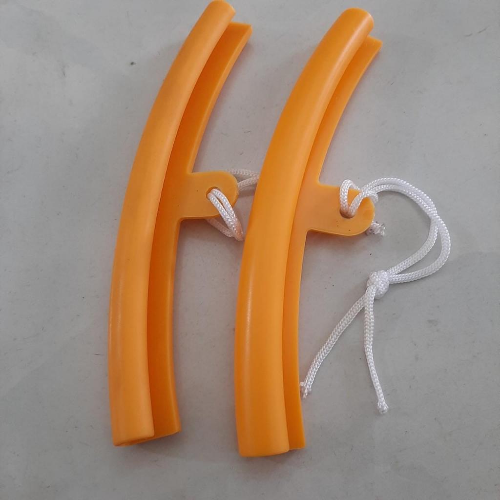 Bộ nhựa 2 cái kẹp mâm chống trầy mâm xe khi tháo lốp, dài 20cm