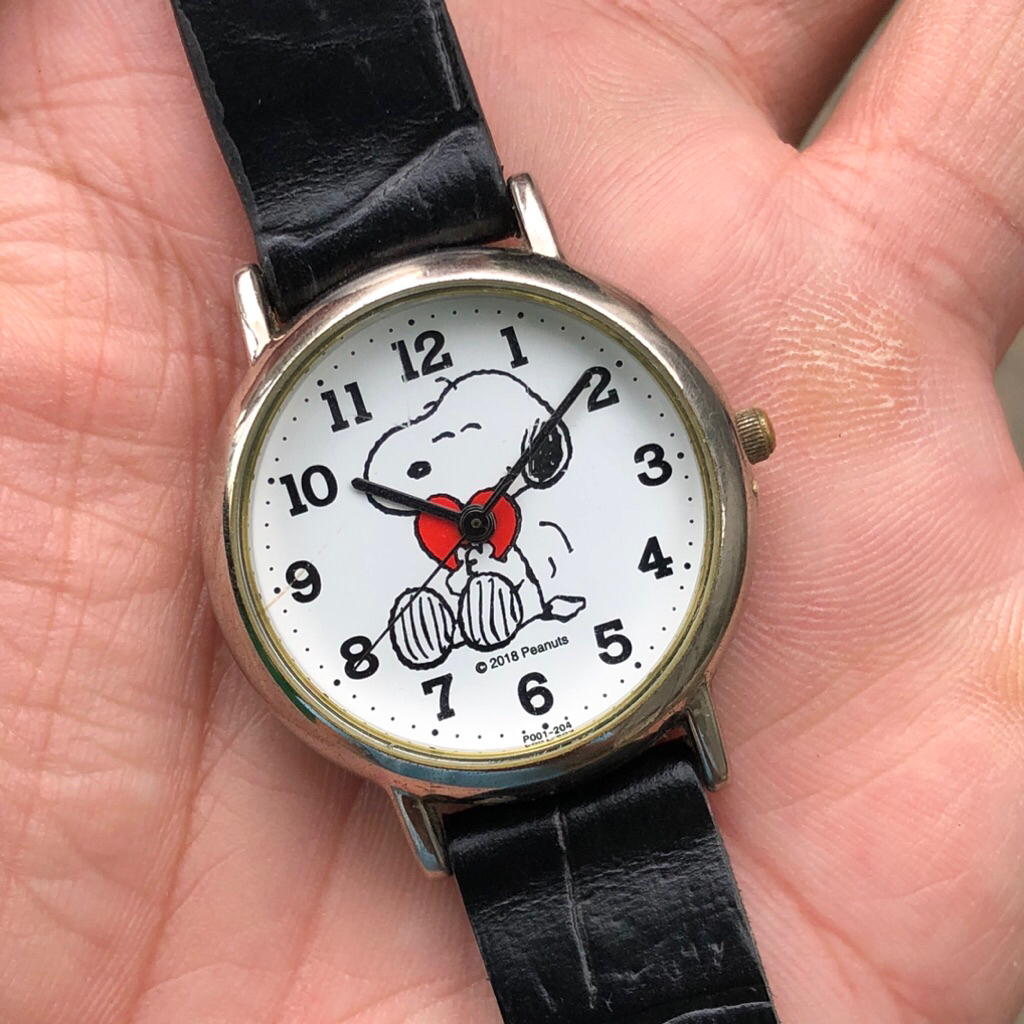 Đồng hồ Nữ  chó Snoopy kute, dây da