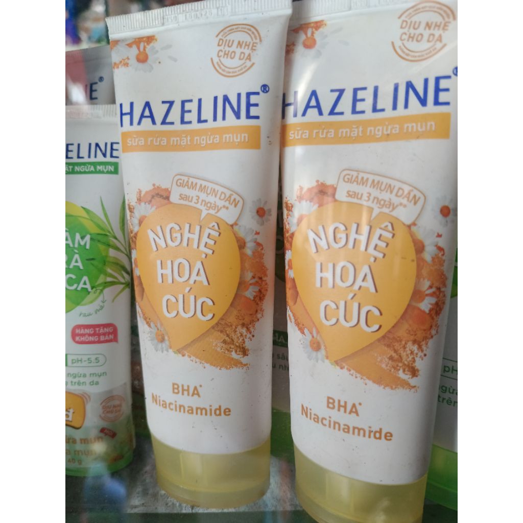 SỮA RỬA MẶT GIẢM MỤN _HAZELINE NGHỆ HOA CÚC