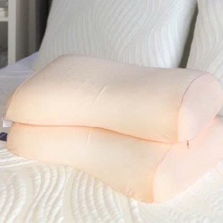 Gối nằm cao su thiên nhiên Peanut -Nâng đỡ êm ái, hạn chế trơn trợt.