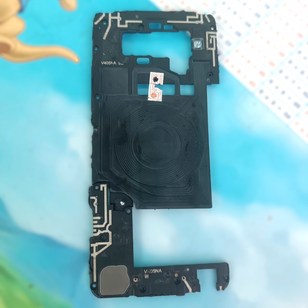 Bộ Linh kiện trong LG V40 thinQ zin cũ bóc máy - Nắp đậy Main-Cáp NFC / Loa ngoài / Khay sim LG V40
