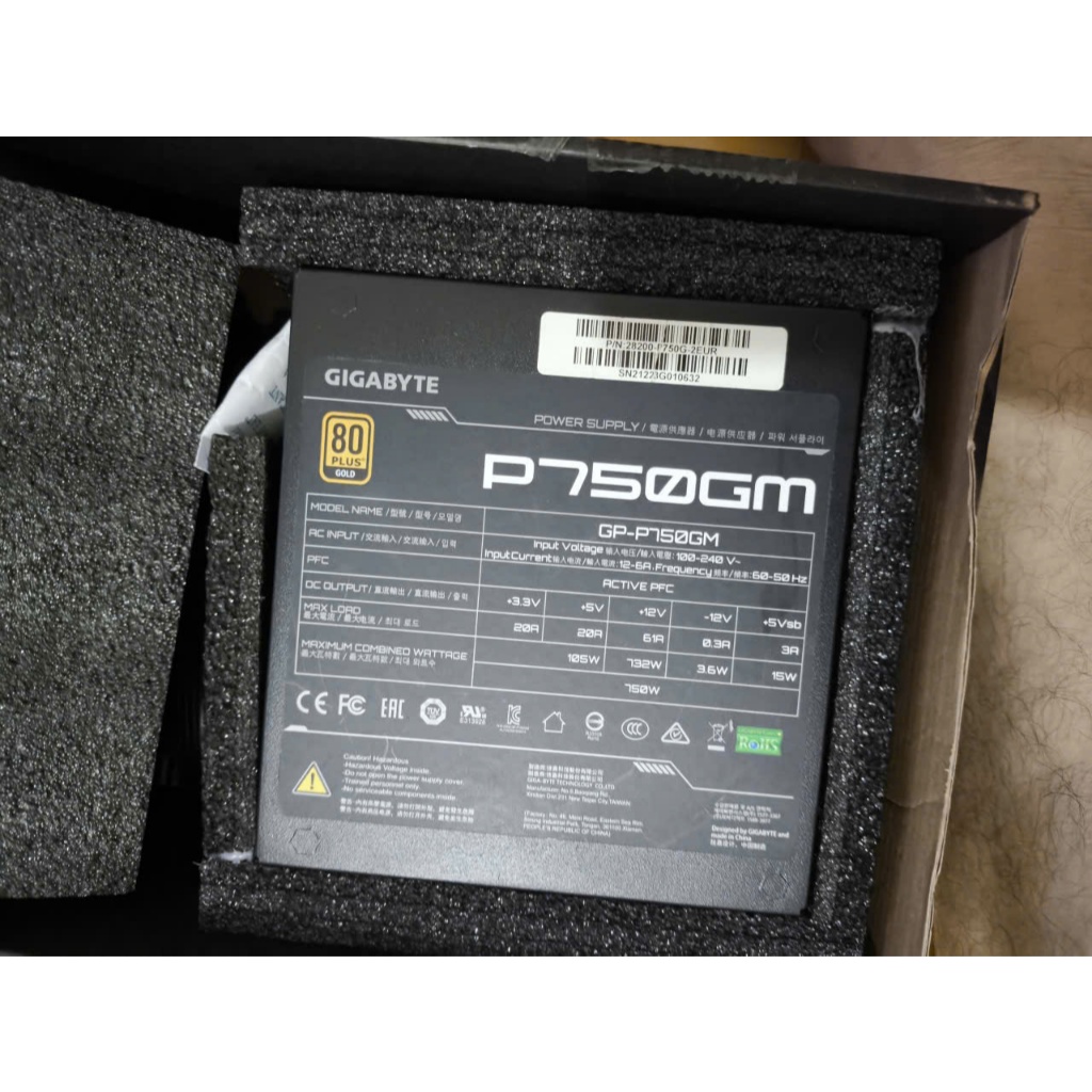 nguồn gigabyte 750wGM 80plus gold
