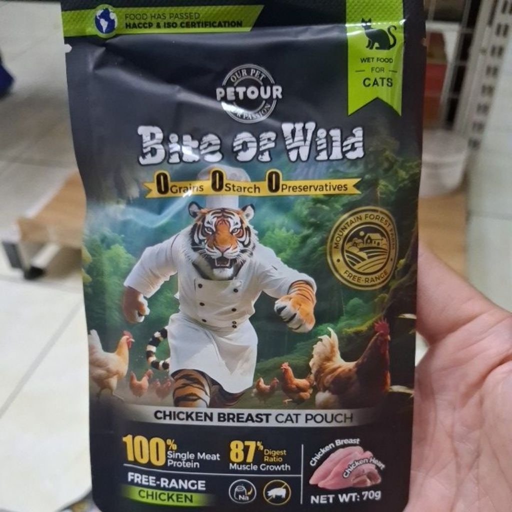 Pate Bite of Wild Goat Milk Tuna with Goat Milk Cat Pouch. Thức ăn ướt dành cho mèo New Zealand