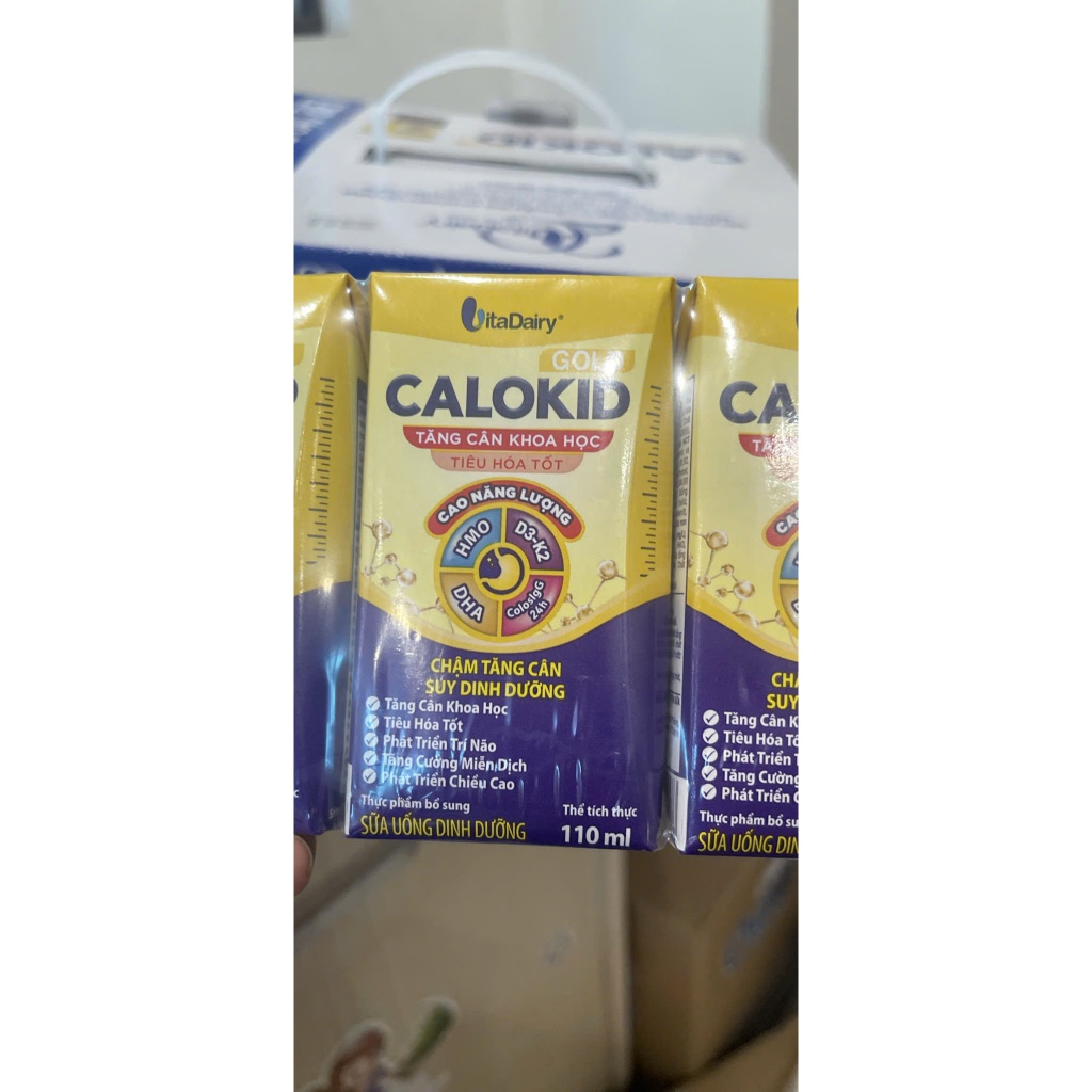 Sữa bột pha sẵn Calokid Gold 110ml (lốc 4 hộp)
