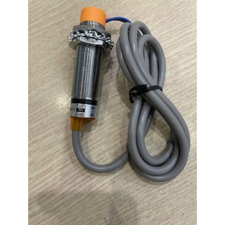 Cảm biến sắt từ phi 18 AC 2 dây NO E2E-X10MY1