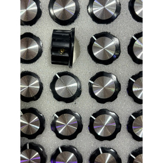 5 chiếc núm vặn chiết áp công suất2W 27x16mm trục 6mm