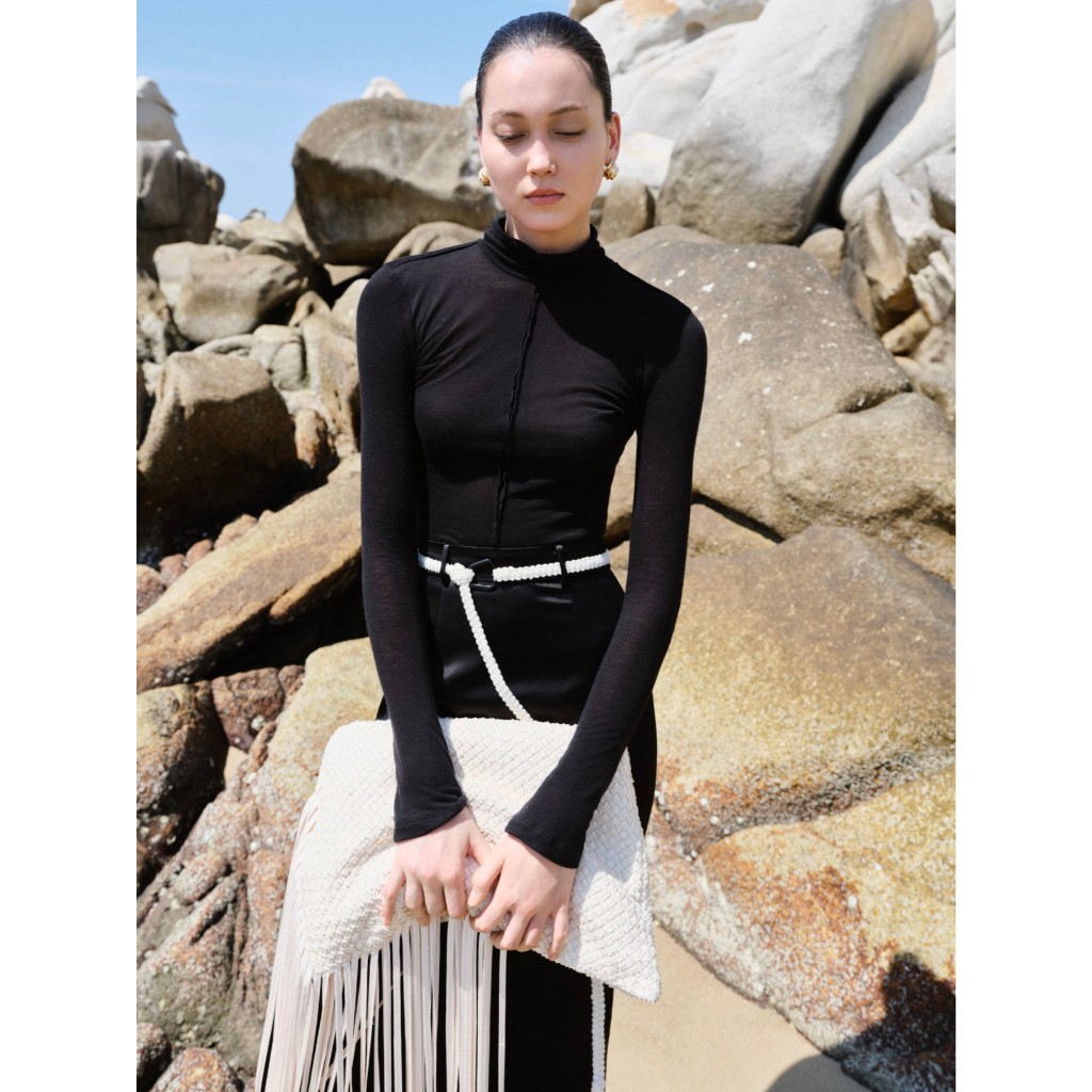 Áo Cổ Lọ Tay Dài Nữ WHITE ANT Có Đường Gân Giữa NOVA KNIT TOP 171500004