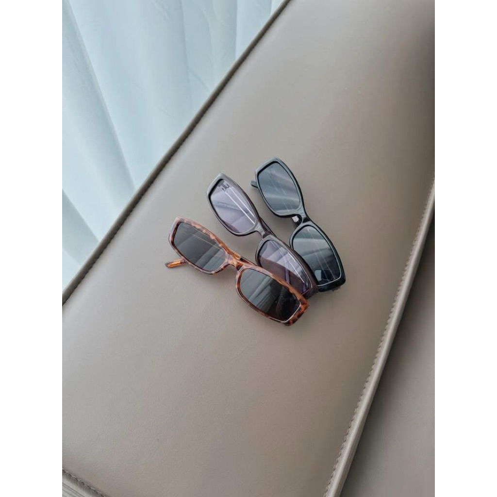 Lyys Store - Kính mát nhựa chữ nhật, chân kim loại đôi y2k 9116