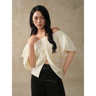  Áo trễ vai Nava Top chất liệu lụa tơ mềm thiết kế xoắn tay bồng sang chảnh xinh xắn tiểu thư  ENKA 