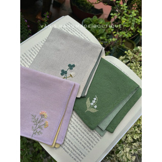 Khăn tay thêu hoa nhí dễ thương. Khăn tay vải linen thêu tay handmade