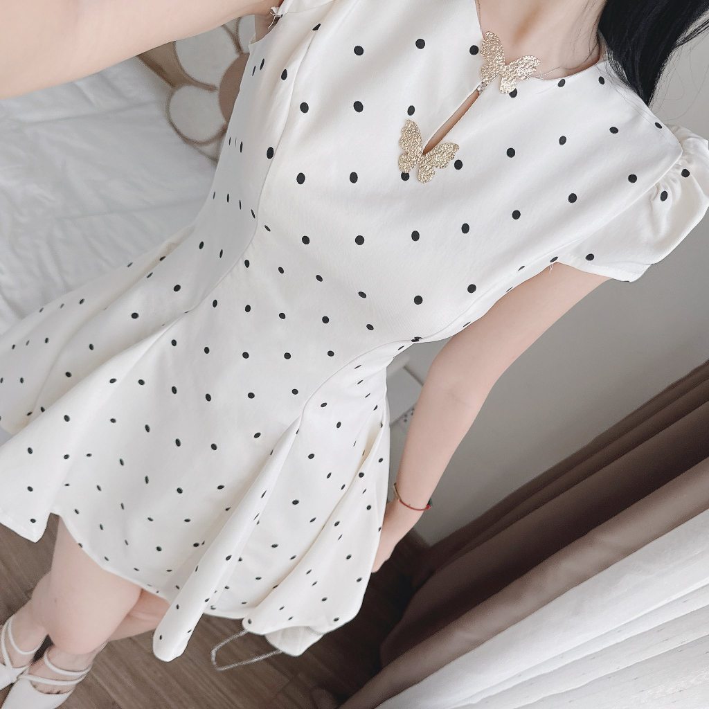 Đầm nữ thiết kế chấm bi xòe xinh xắn Ostic Dress | BigBuy360 - bigbuy360.vn