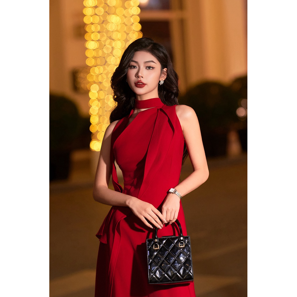 KARLA SCarlet Flow Dress Đầm dạ hội đỏ cổ yếm xẻ tà lệch sang trọng