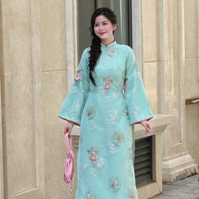 Áo dài thiết kế cách tân 4 tà tơ thêu Di Ý kèm quần lụa sang trọng Callene (CC486)