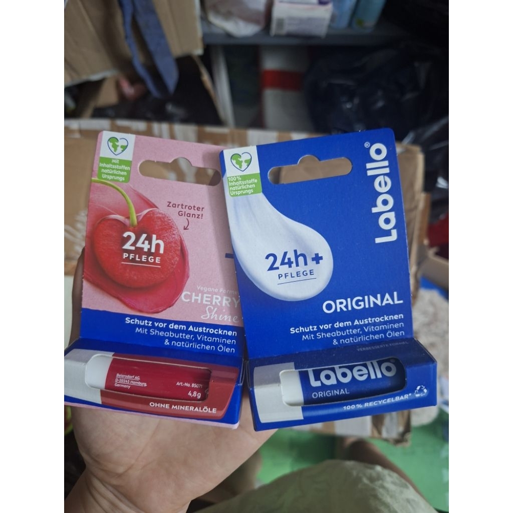 Son dưỡng môi Labello