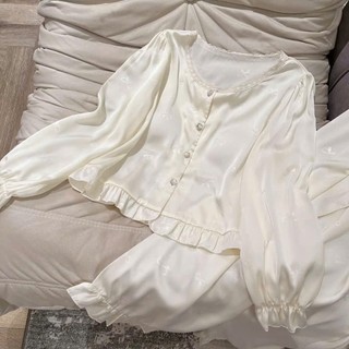 A005-Pijama dài tay lụa vân gấm,bộ ngủ cổ ren có cúc ngọc sang trọng