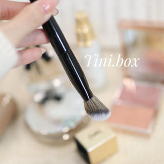 Cọ Đánh Kem Nền TINIBOX 47 bản full đen (kèm nắp đậy) – Lông Mịn Mượt, Tán Nền Đều Tự Nhiên