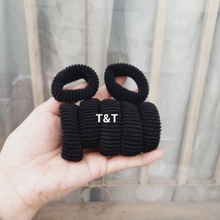 Túi 20 thun cột tóc đen loại dày cở nhỏ (bản vừa bản 1.5cm,đường kính 4-5cm)