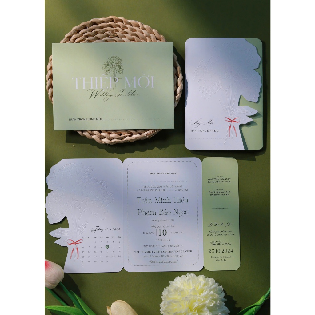 Thiệp cưới Bảo Châu màu xanh thúc nổi, thiệp cưới cut out họa tiết hoa xinh xắn màu sắc nhã nhặn kèm bao thư