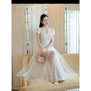  Váy ren cổ V viền ngọc dáng dài thanh lịch KHANHTHU 