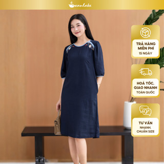 SWANLAKE | Váy Đầm Nữ Suông Cổ Tròn Vải Linen Thêu Hoa Viền Thun Tay Bí Lỡ Có Túi Công Sở D12575