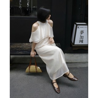 MEI DÀI - Đầm cổ yếm vai bèo dáng suông - osu