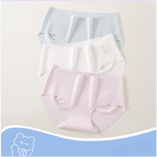 Quần lót bé gái C26 su lụa mềm mại cho bé từ 27-74kg - chất su phối lưới thoáng mát, mỏng nhẹ.