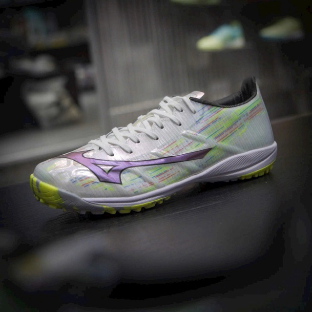 Giày Mizuno Alpha ELITE 2 Loại 1 Đế Tròn( khâu đế+tất+keo dán giày+dây phối màu) --Dũng Dày Football