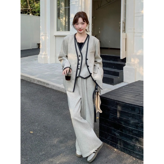 Set Bộ Dạ Gồm Áo Khoác Dạ + Áo Gile Dạ + Quần Ống Suông Dáng Dài Tone Ghi Tôn Dáng Sang Trọng_Hàng O