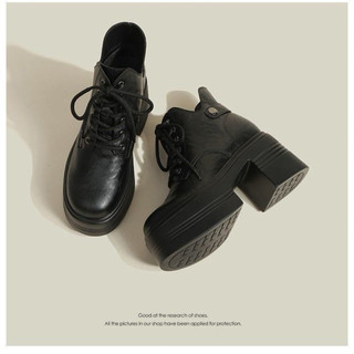 Giầy boot thấp cổ sành điệu cá tính.