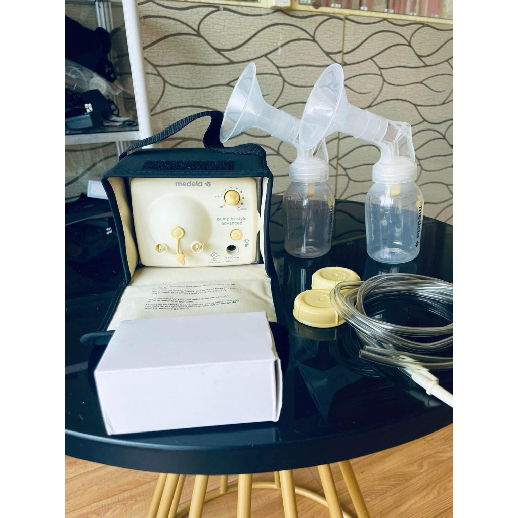 Máy hút sữa medela pum like new