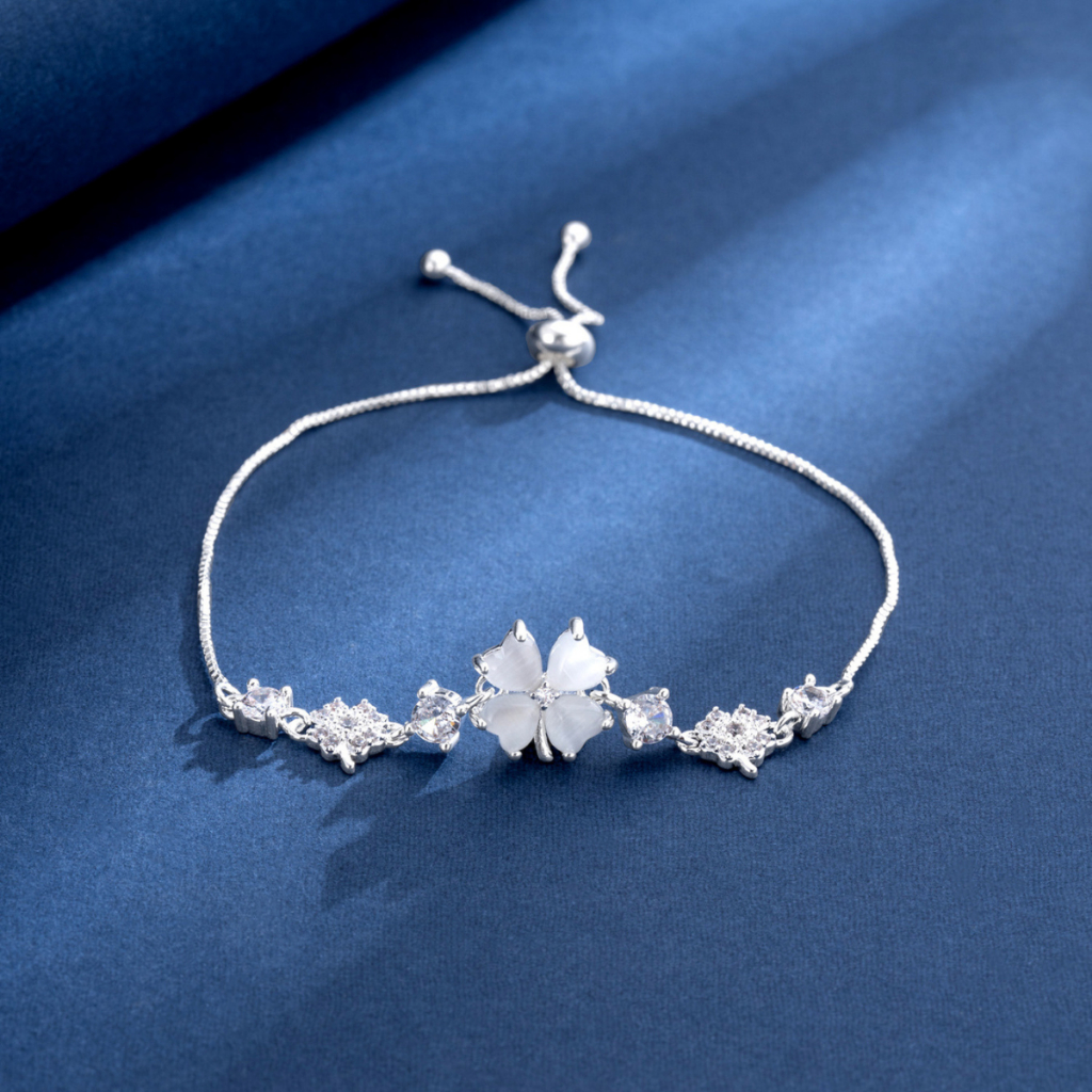 Lắc tay nữ THE SKY dây rút mặt cỏ 4 lá đính đá siêu xinh