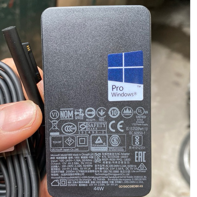 Sạc Surface Pro 4 chính hãng zin bóc máy