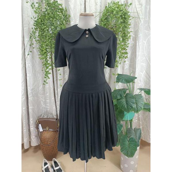 K&K FASHION thanh lý - Đầm đen xếp ly có cổ bymo - Size S