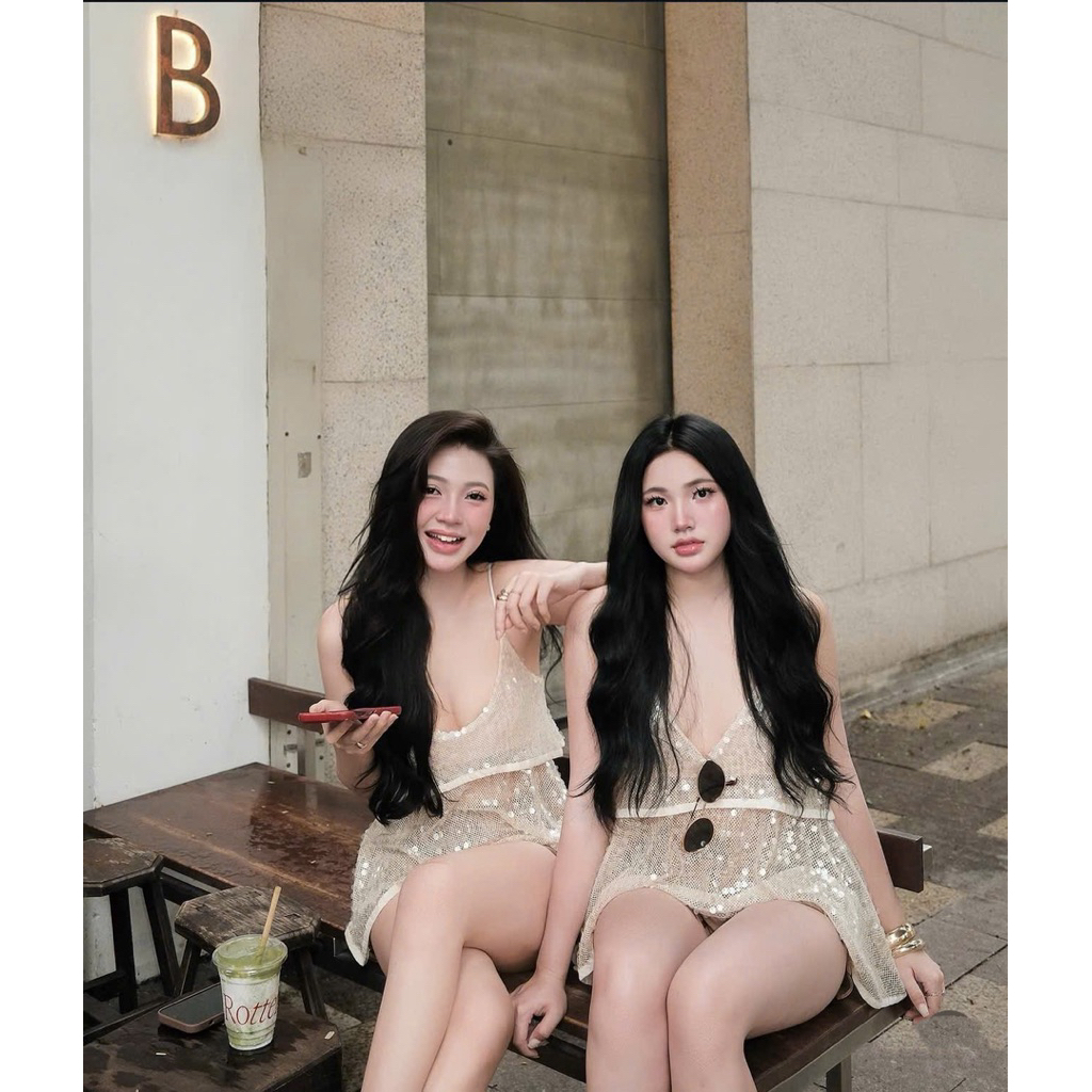 Set Bộ 2 Món Áo 2 Dây Kim Sa Cổ Tròn Kim Tuyến Lấp Lánh Dáng Babydoll Mix Quần Short Ngắn Nâu Đính Đá | BigBuy360 - bigbuy360.vn