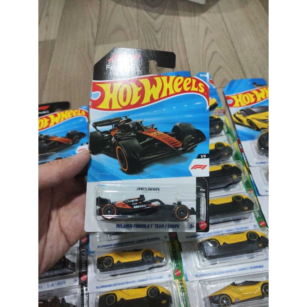 Xe hot wheels f1 mclaren formula 1 team/equipe 2026